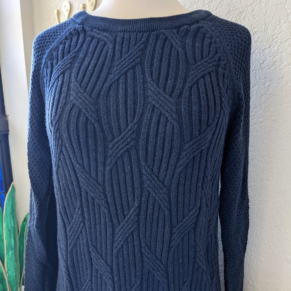 Sonoma 🦊 navy blue cable knit sweater